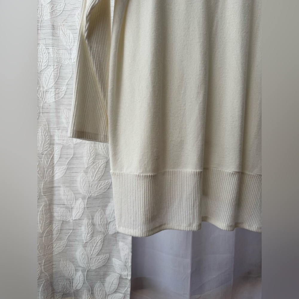 Vince Camuto White Relaxed 3/4 Sleeve Tunic - Picture 3 of 6